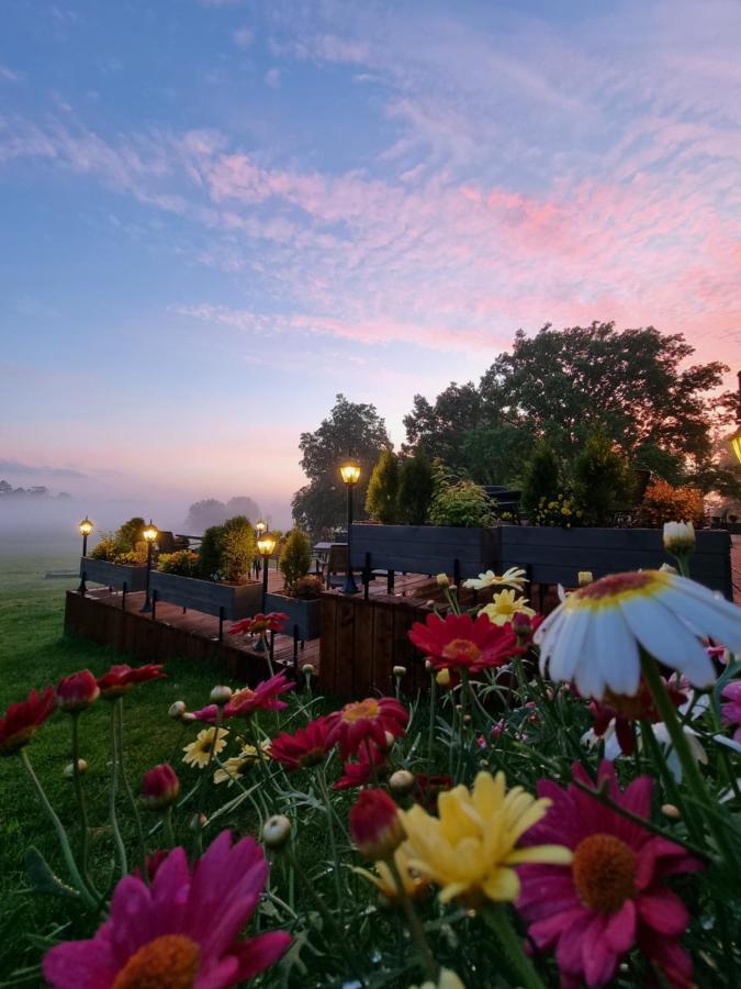 Abzali Hotel And Restaurant With Self Check-In อาดาชิ ภายนอก รูปภาพ
