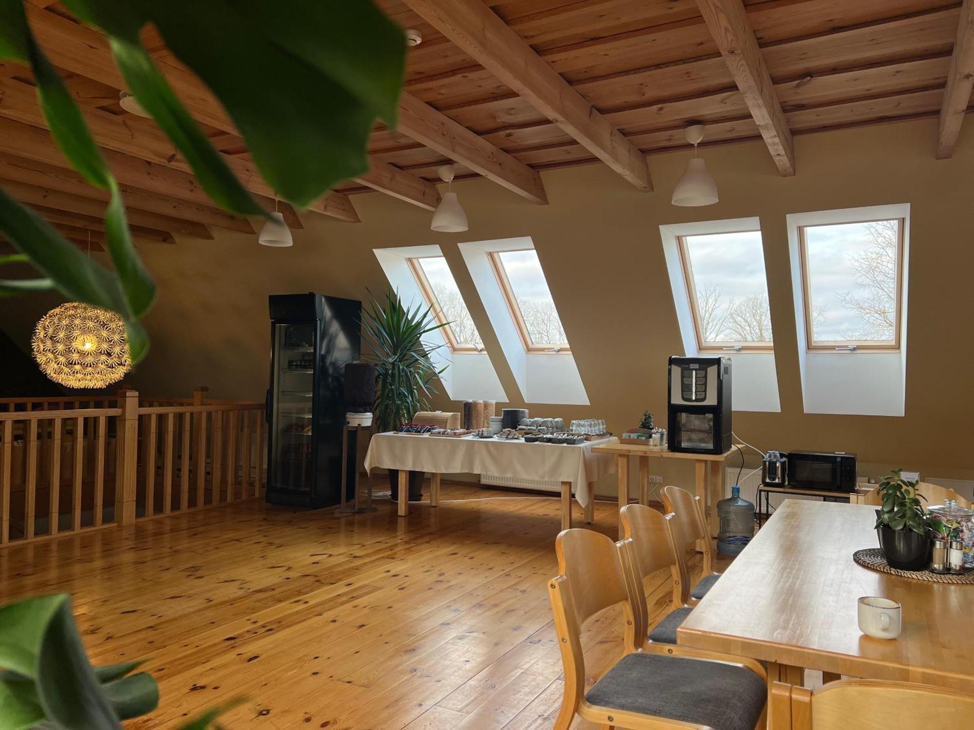 Abzali Hotel And Restaurant With Self Check-In อาดาชิ ภายนอก รูปภาพ